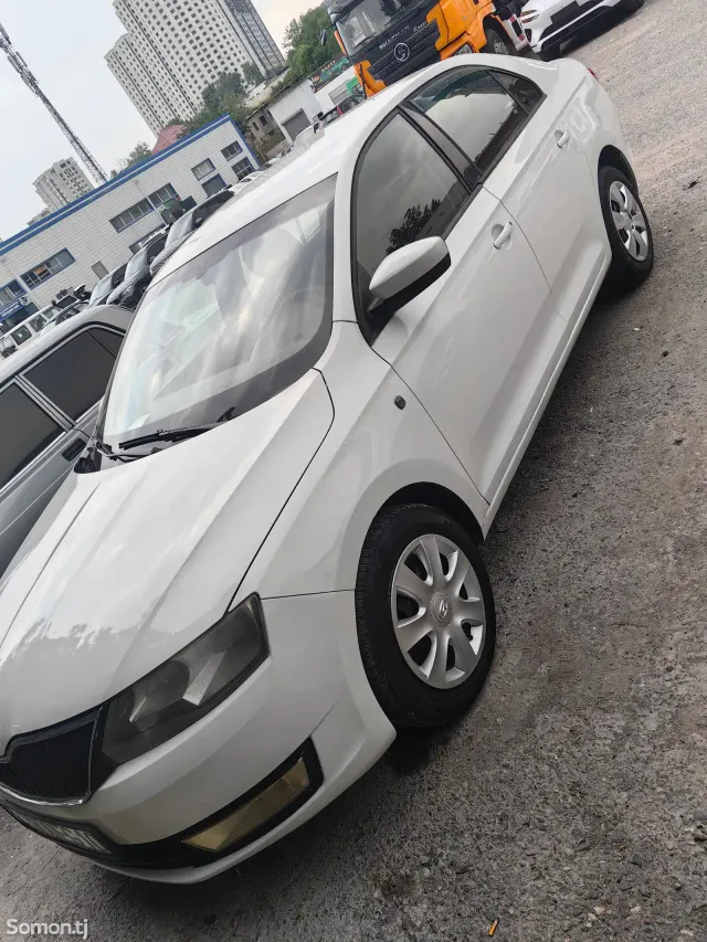 Skoda Rapid 2017 · 1.6 AT