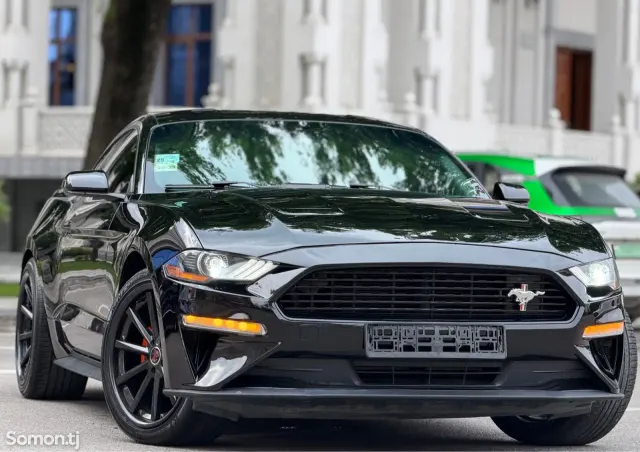 Ford Mustang 2018 · 2.3 AT