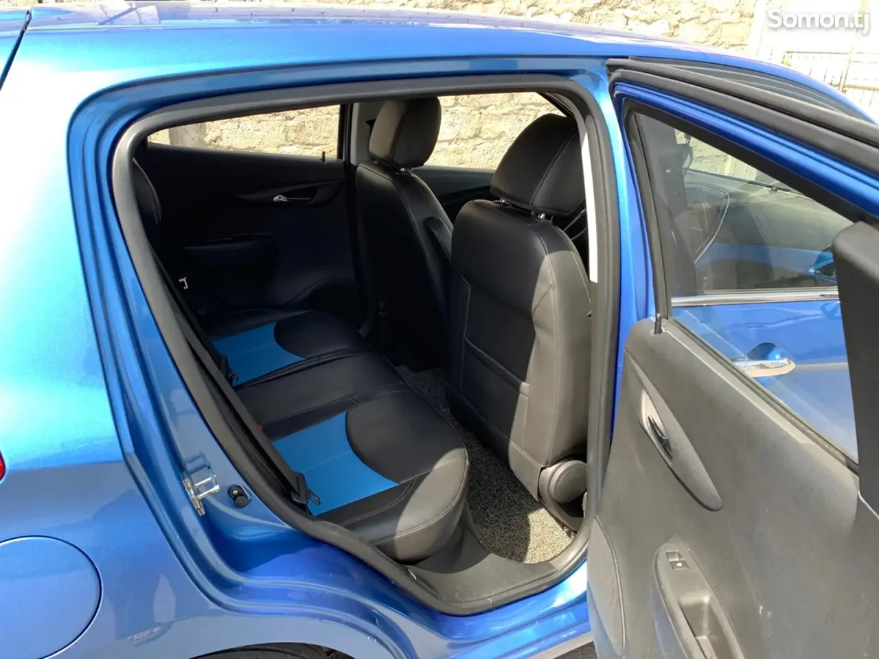 Chevrolet Spark 2016 · 1.0 AT