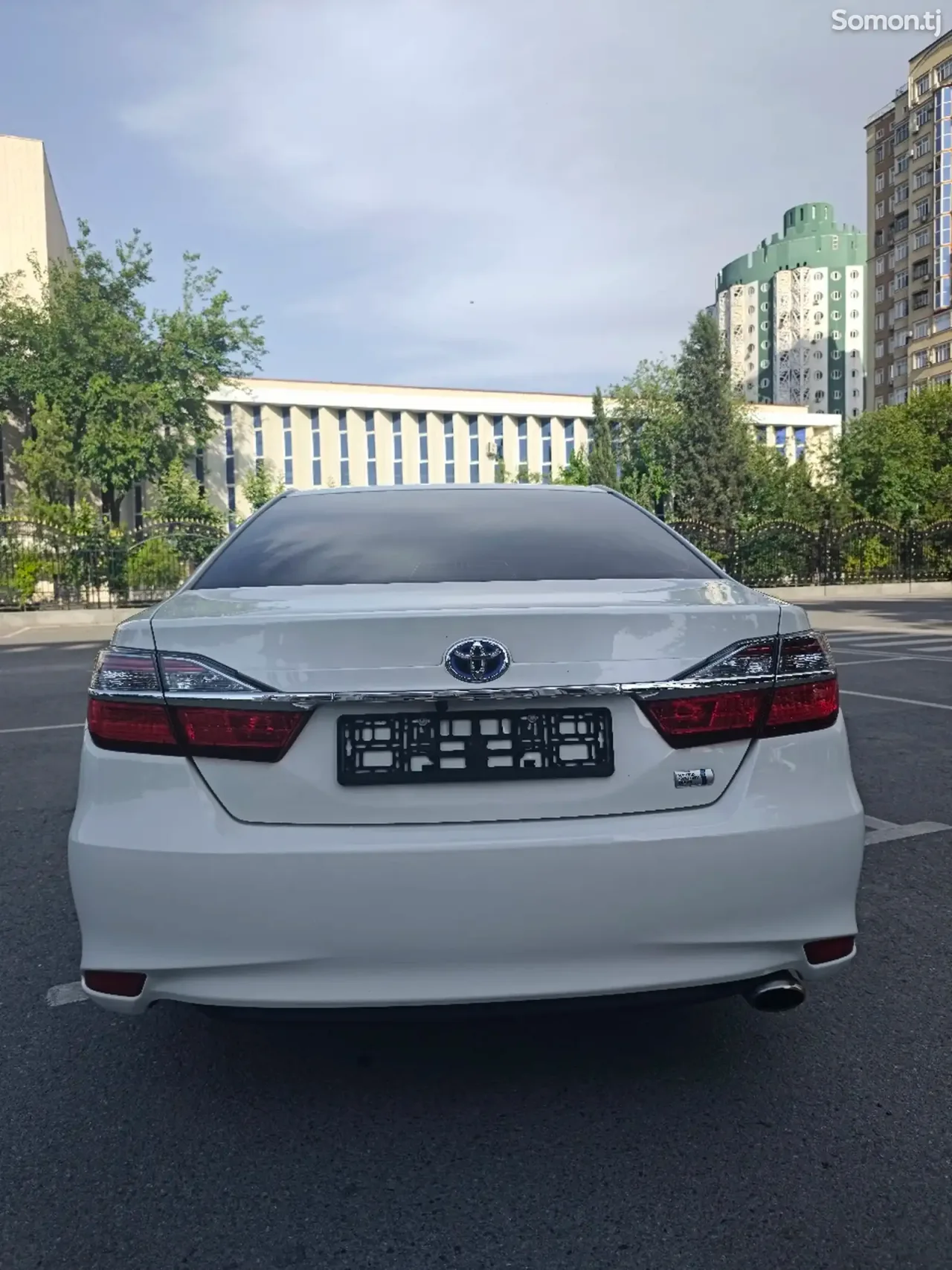 Toyota Camry 2015 · 2.5 AT