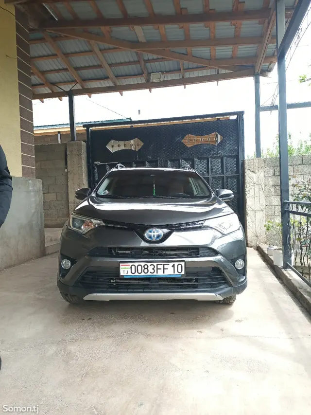 Toyota RAV 4 2017 · 2.5 AT