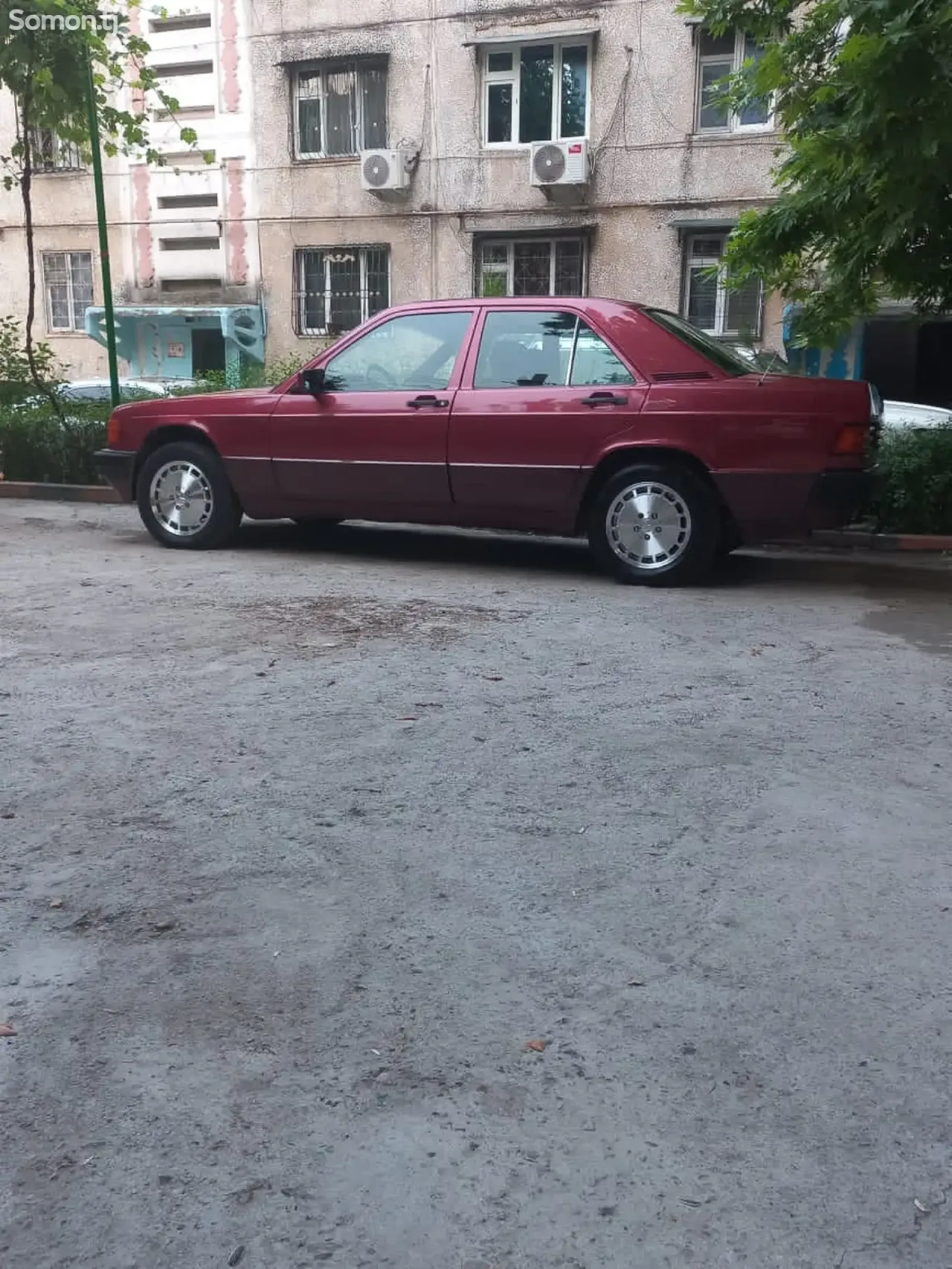 Mercedes-Benz W201 1992 · 1.8 MT
