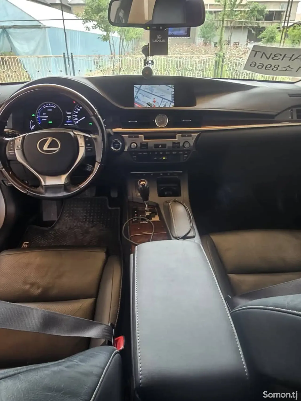 Lexus ES series 2015 · 2.5 AT