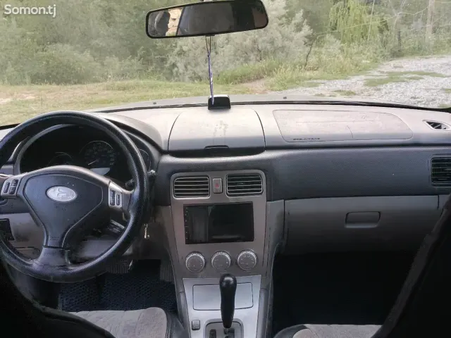 Subaru Forester 2006 · 2.0 AT