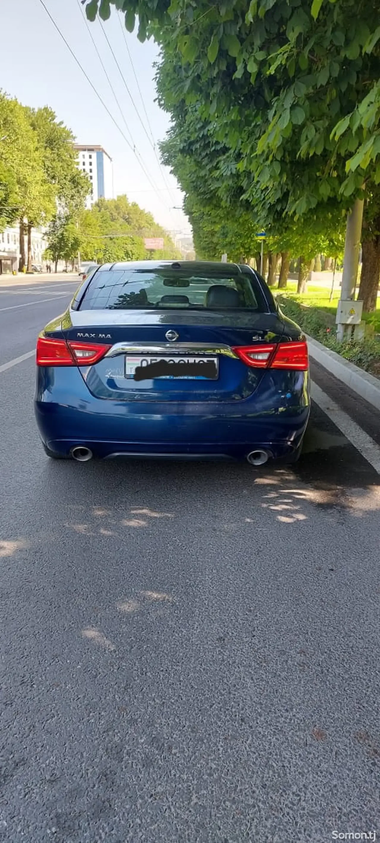 Nissan Maxima 2016 · 3.5 AT