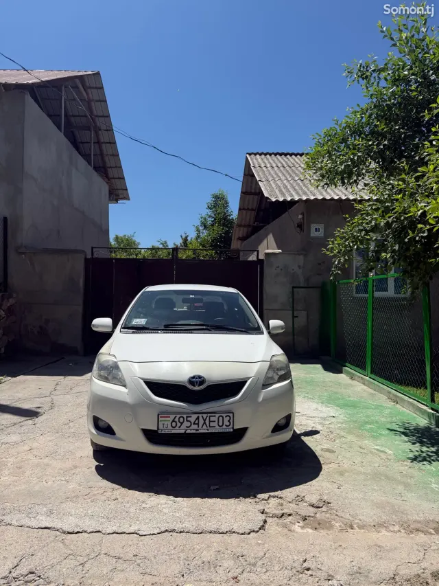 Toyota Belta 2009 · 1.3 AT