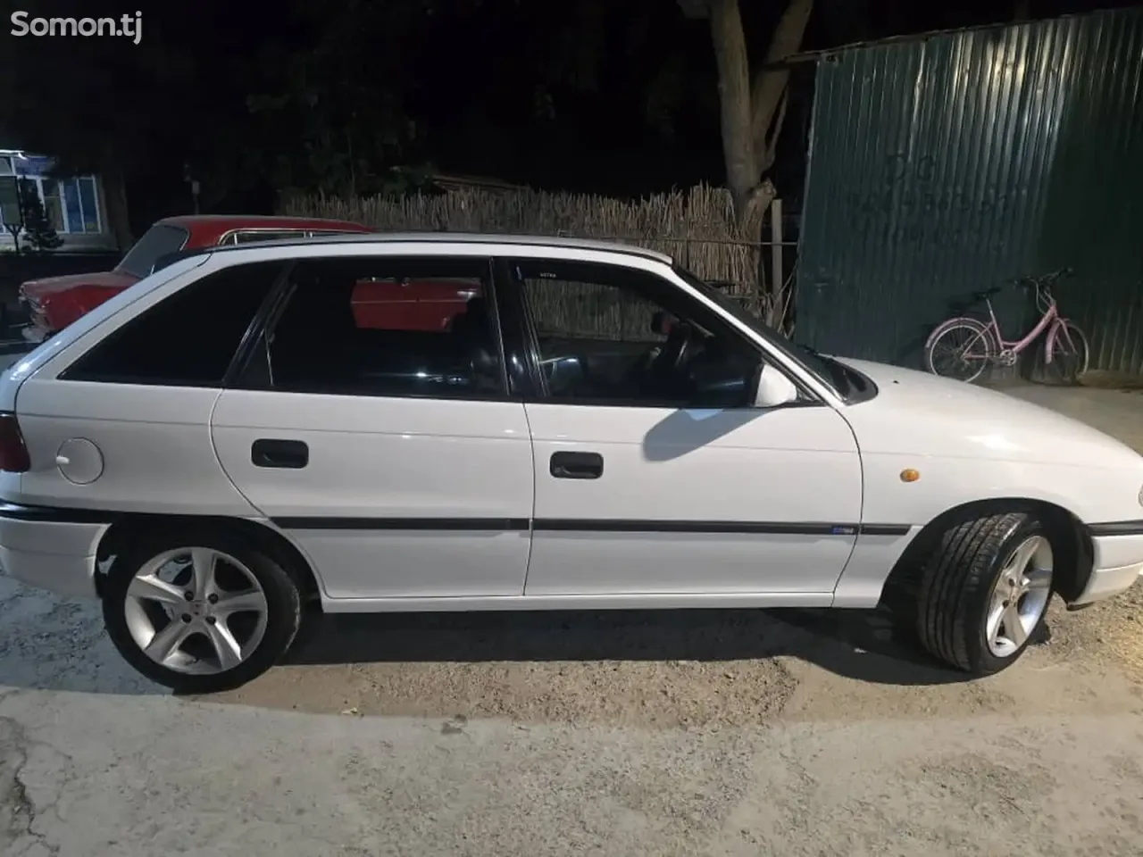 Opel Astra F 1997 · 1.6 MT