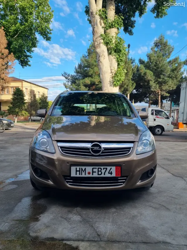 Opel Zafira 2014 · 1.7 MT