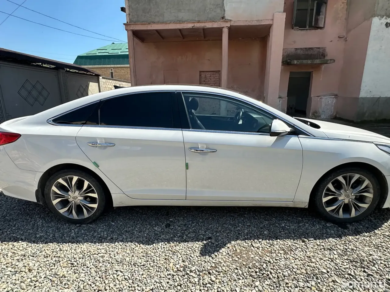 Hyundai Sonata 2015 · 2.0 AT