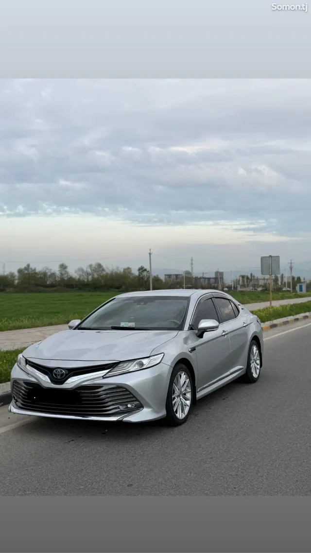 Toyota Camry 2018 · 2.5 AT