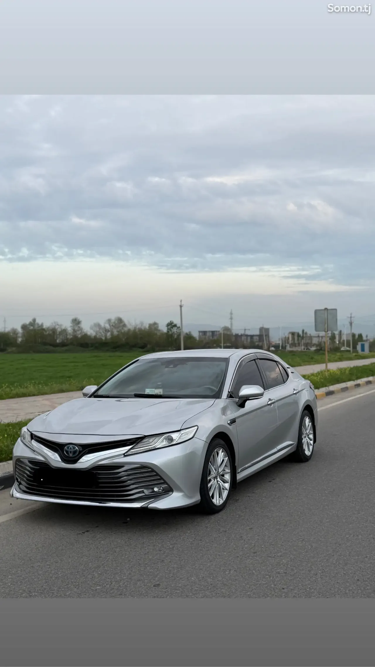 Toyota Camry 2018 · 2.5 AT