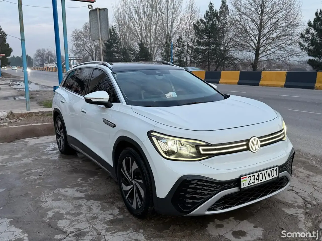 Volkswagen ID.6 2023 · 4.0 AT