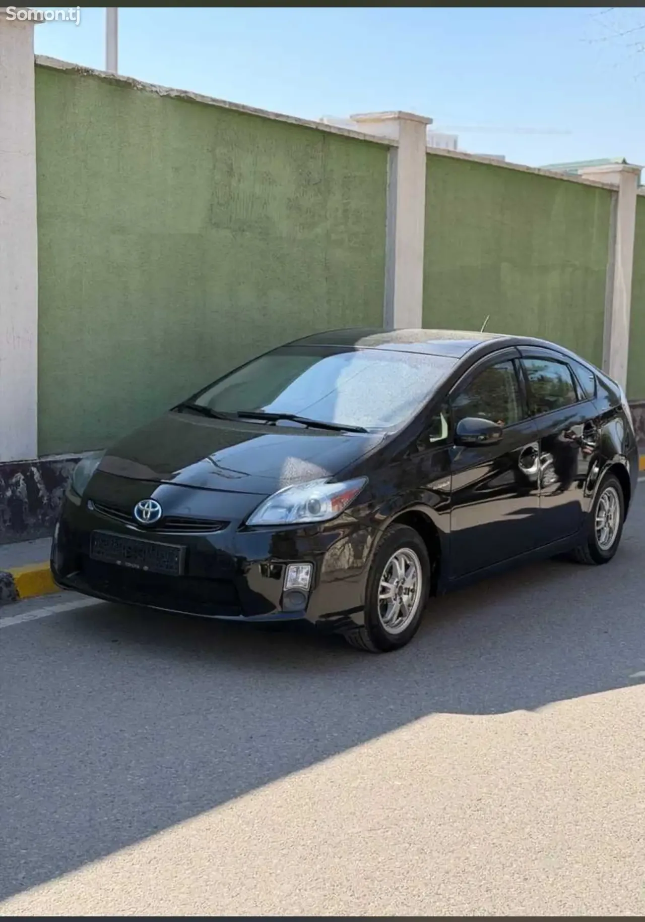 Toyota Prius 2010 · 1.8 AT