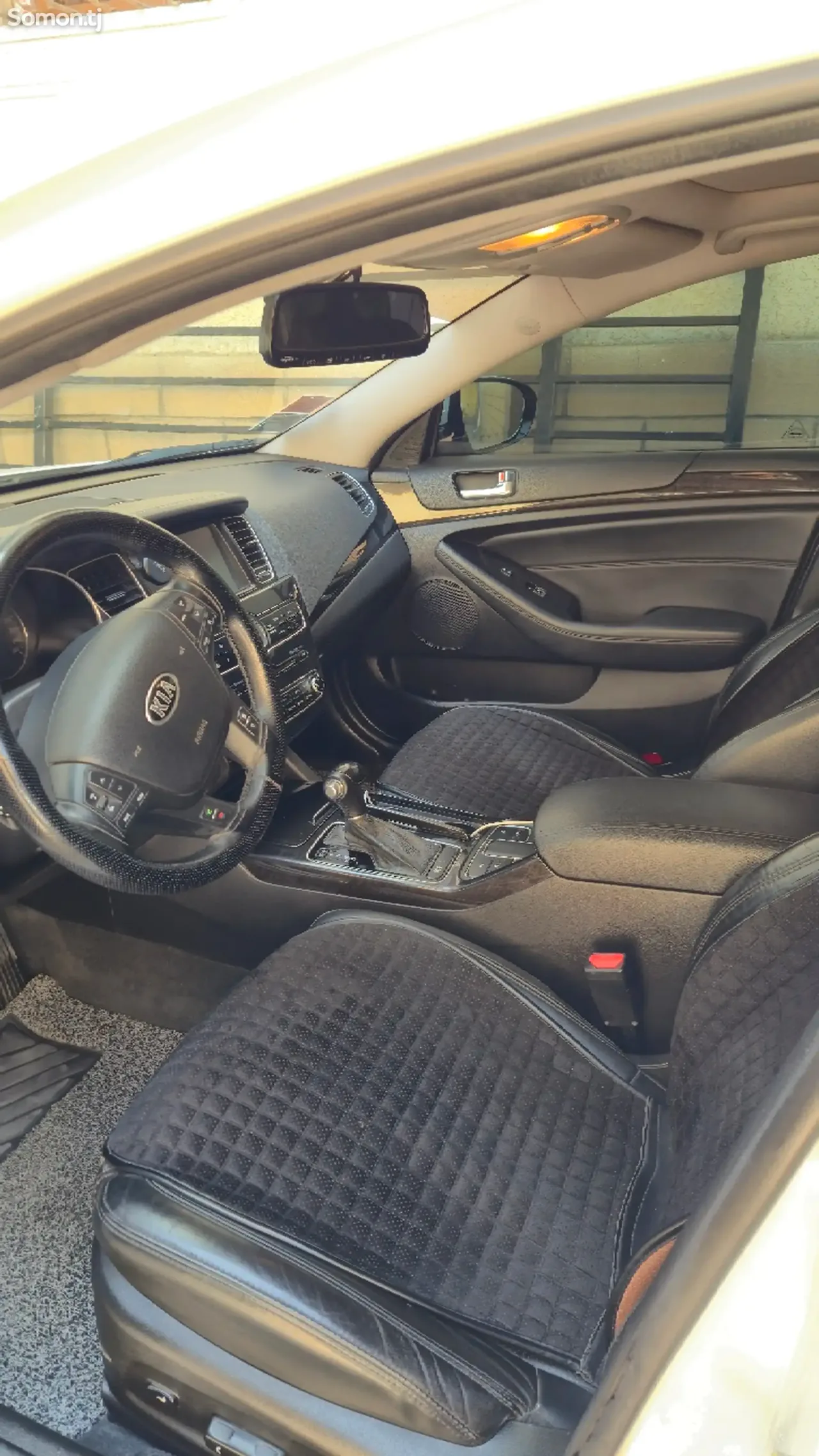 Kia K7 2014 · 2.4 AT