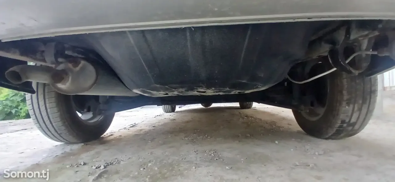 Opel Vectra A 1993 · 1.8 MT
