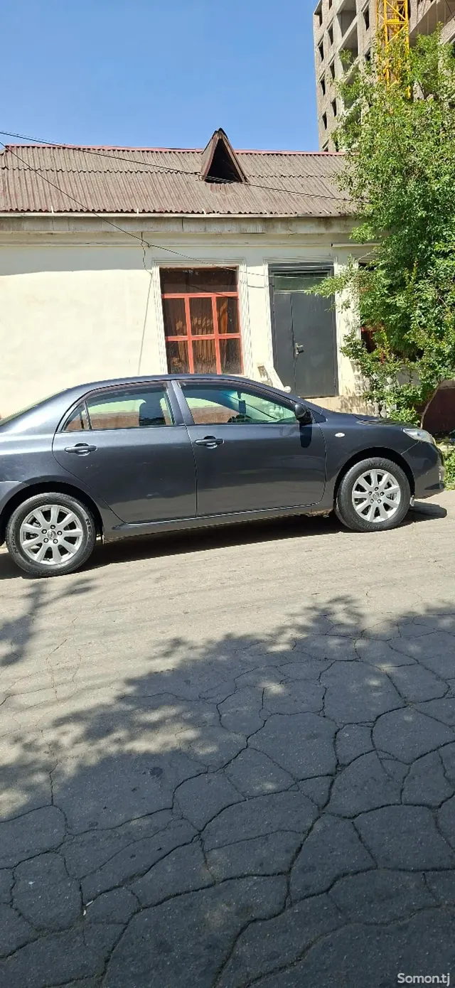 Toyota Corolla 2008 · 1.6 MT