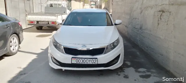 Kia K5 2011 · 2.0 AT