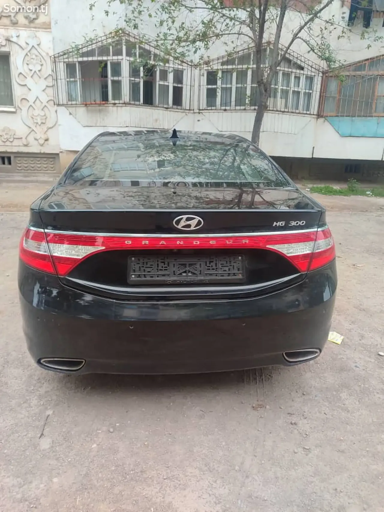 Hyundai Grandeur 2012 · 3.0 AT