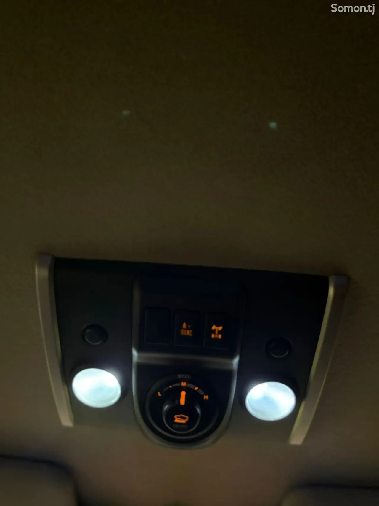 Toyota FJ Cruiser 2014 · 4.0 AT