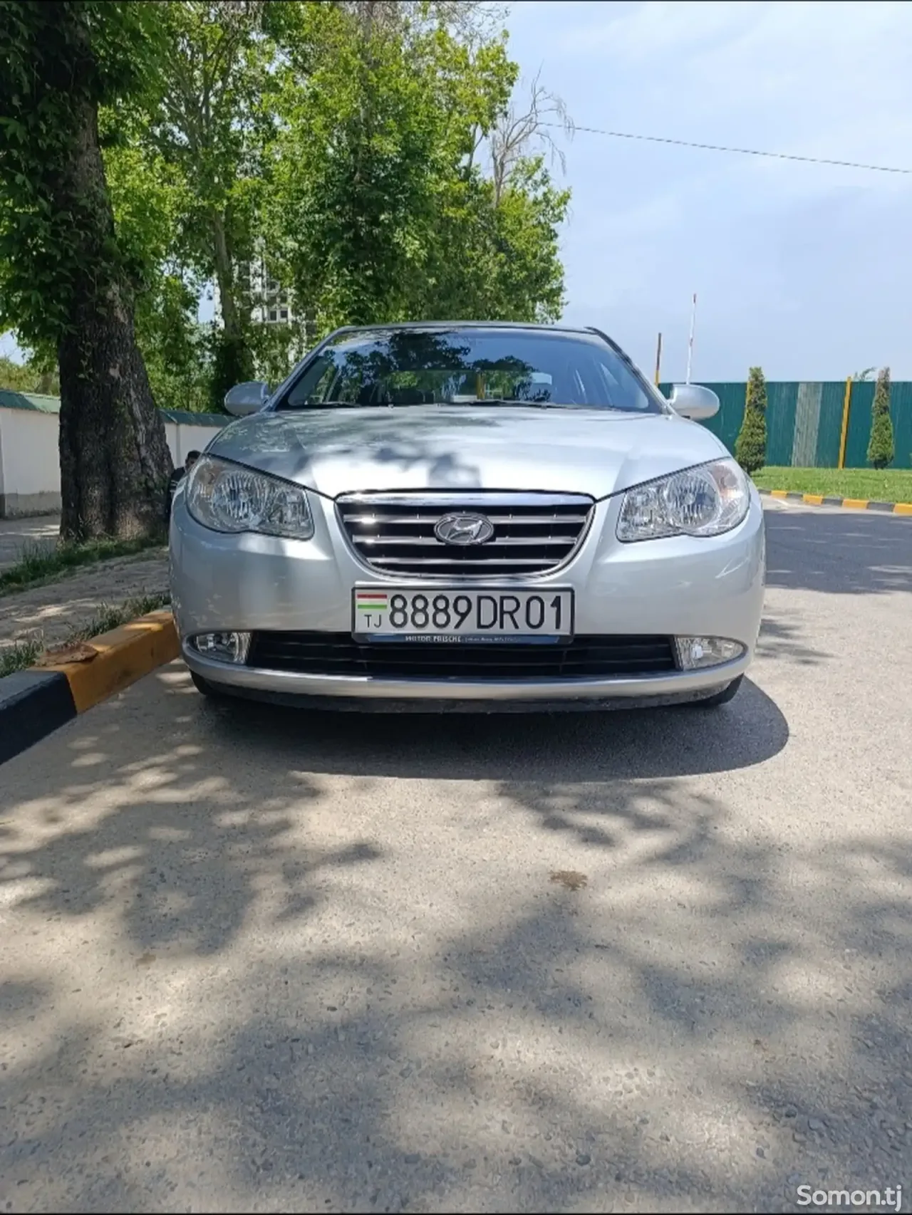 Hyundai Avante 2009 · 1.6 AT