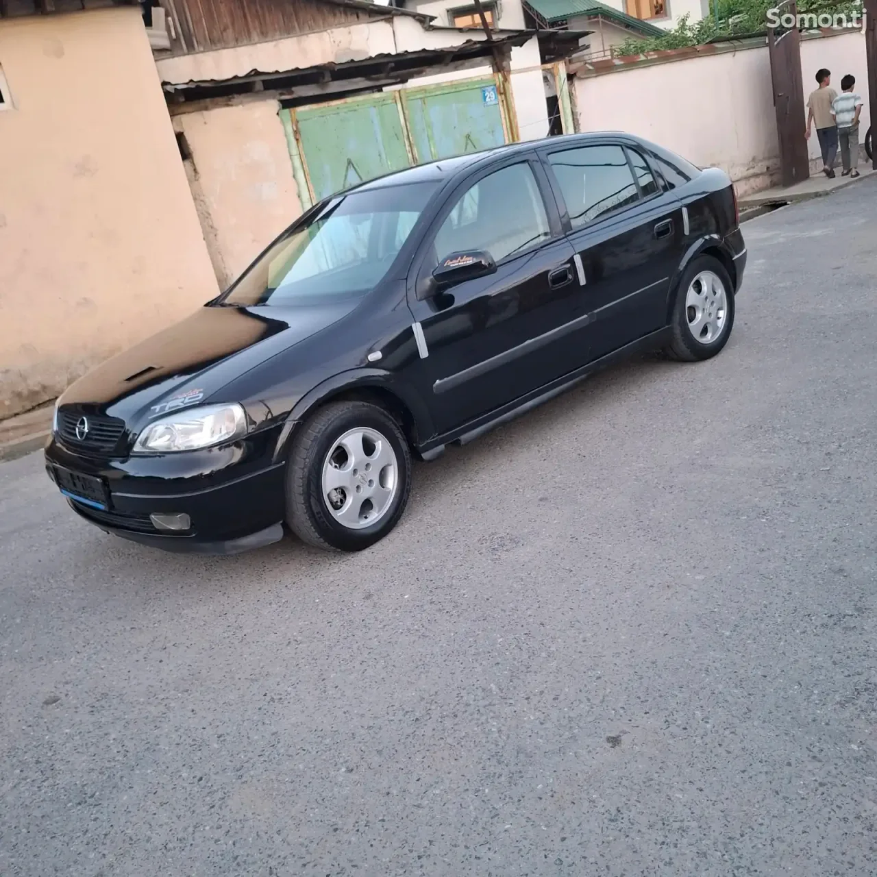 Opel Astra G 1998 · 1.6 MT