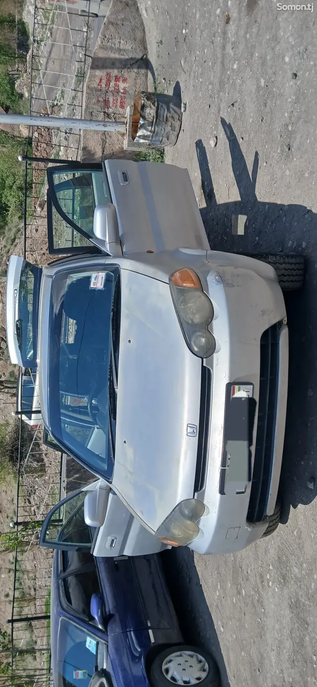Honda HR-V 2001 · 1.6 MT