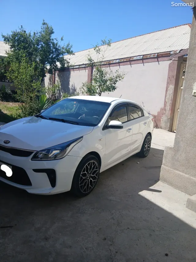 Kia Rio 2019 · 1.4 AT