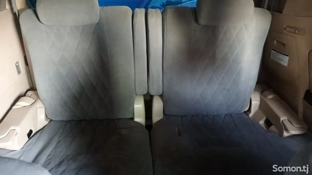 Toyota Vellfire 2008 · 2.4 AT
