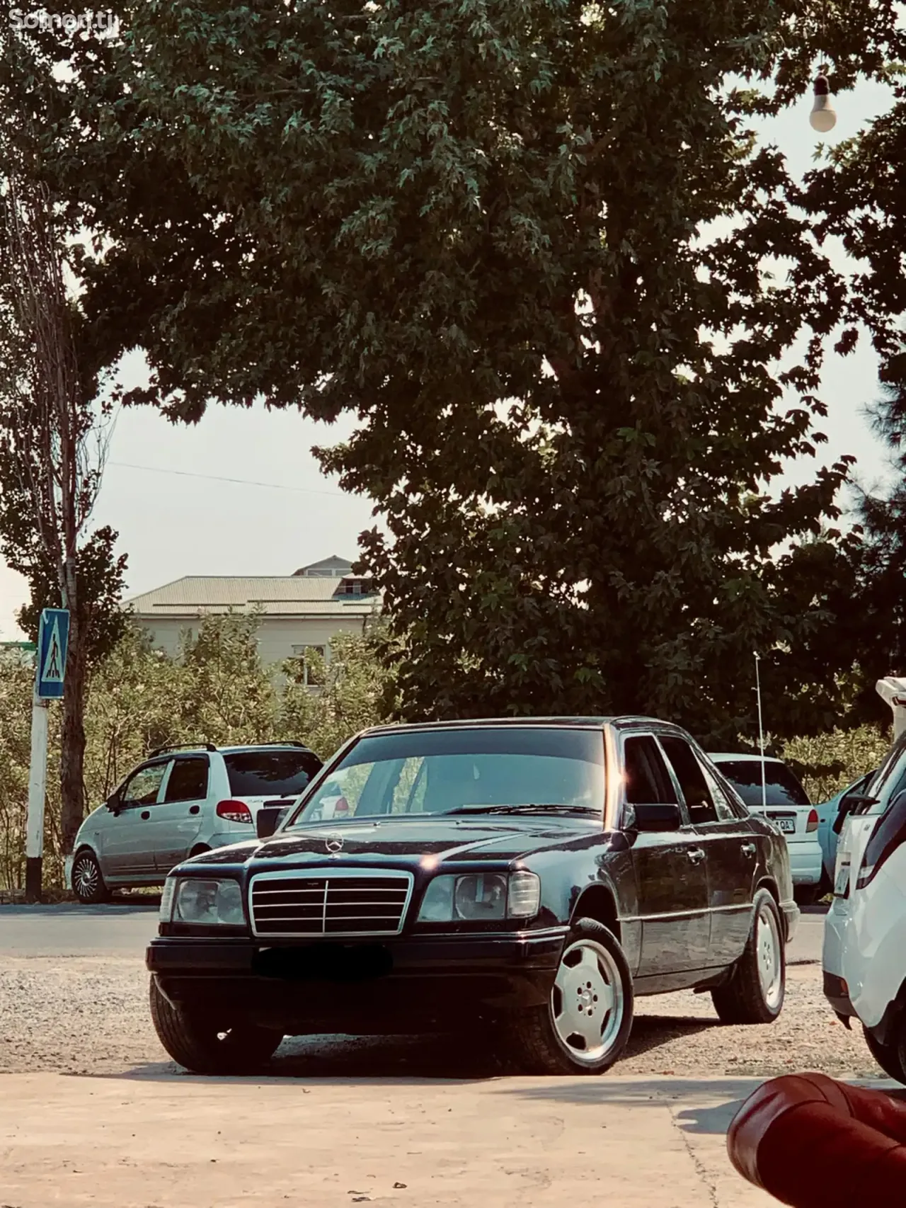 Mercedes-Benz W124 1994 · 2.0 MT