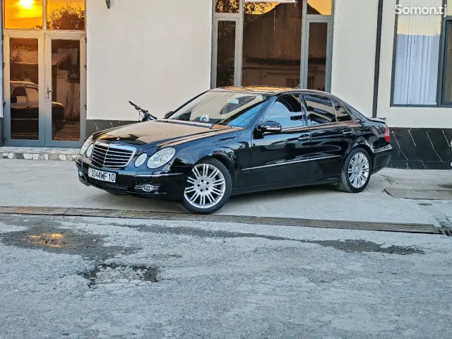Mercedes-Benz E class 2008 · 3.5 AT