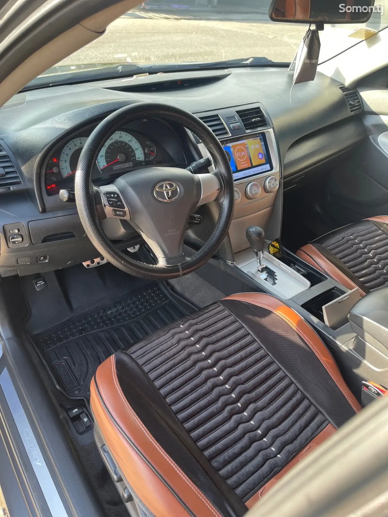Toyota Camry 2010 · 2.5 AT