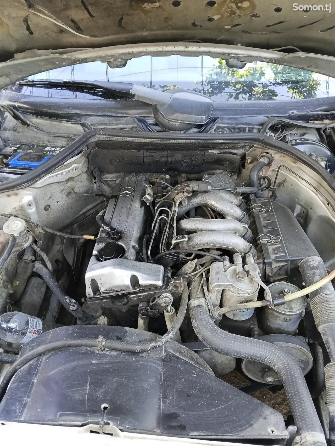 Mercedes-Benz W124 1993 · 1.6 MT