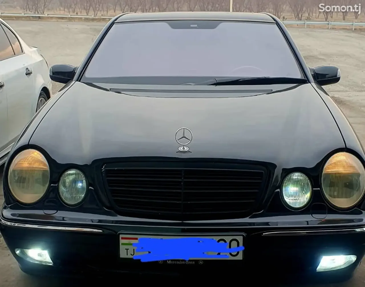 Mercedes-Benz E class 2001 · 4.3 AT