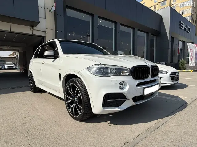 BMW X5 M 2015 · 3.0 AT