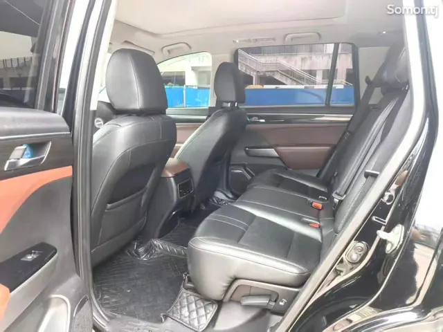 GAC Trumpchi GS8 2017 · 2.0 AT