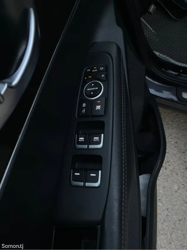 Kia Sorento 2016 · 2.0 AT
