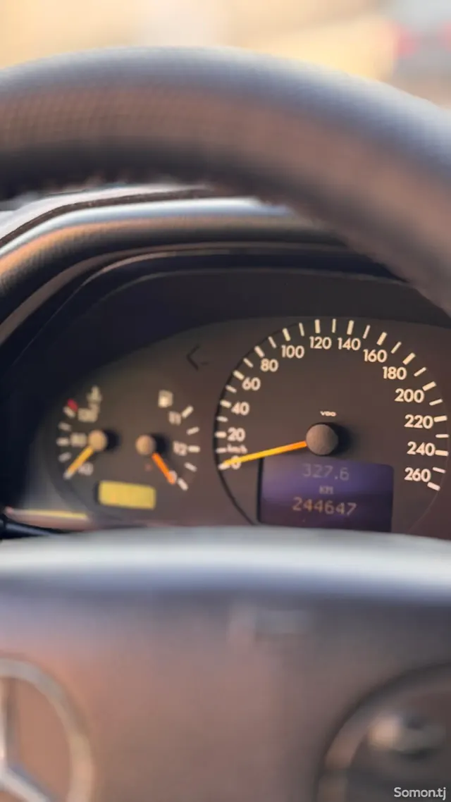 Mercedes-Benz E class 2001 · 2.4 AT