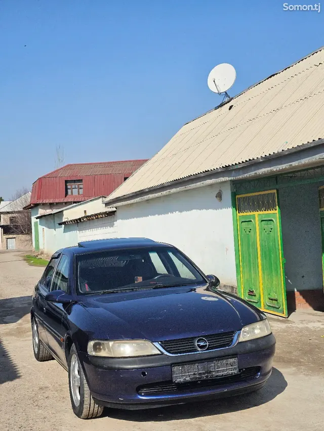 Opel Vectra B 1995 · 1.6 MT