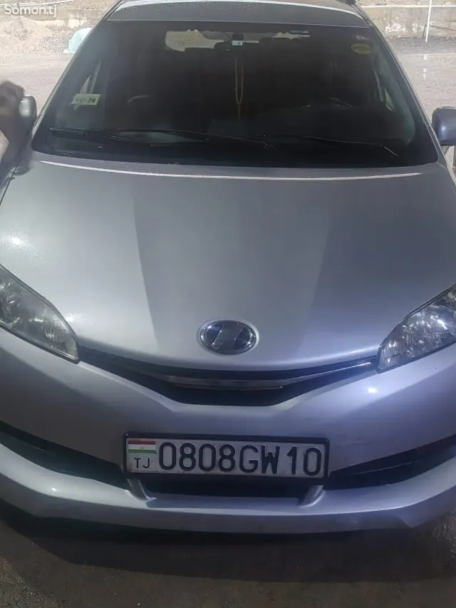 Toyota Wish 2014 · 1.8 AT