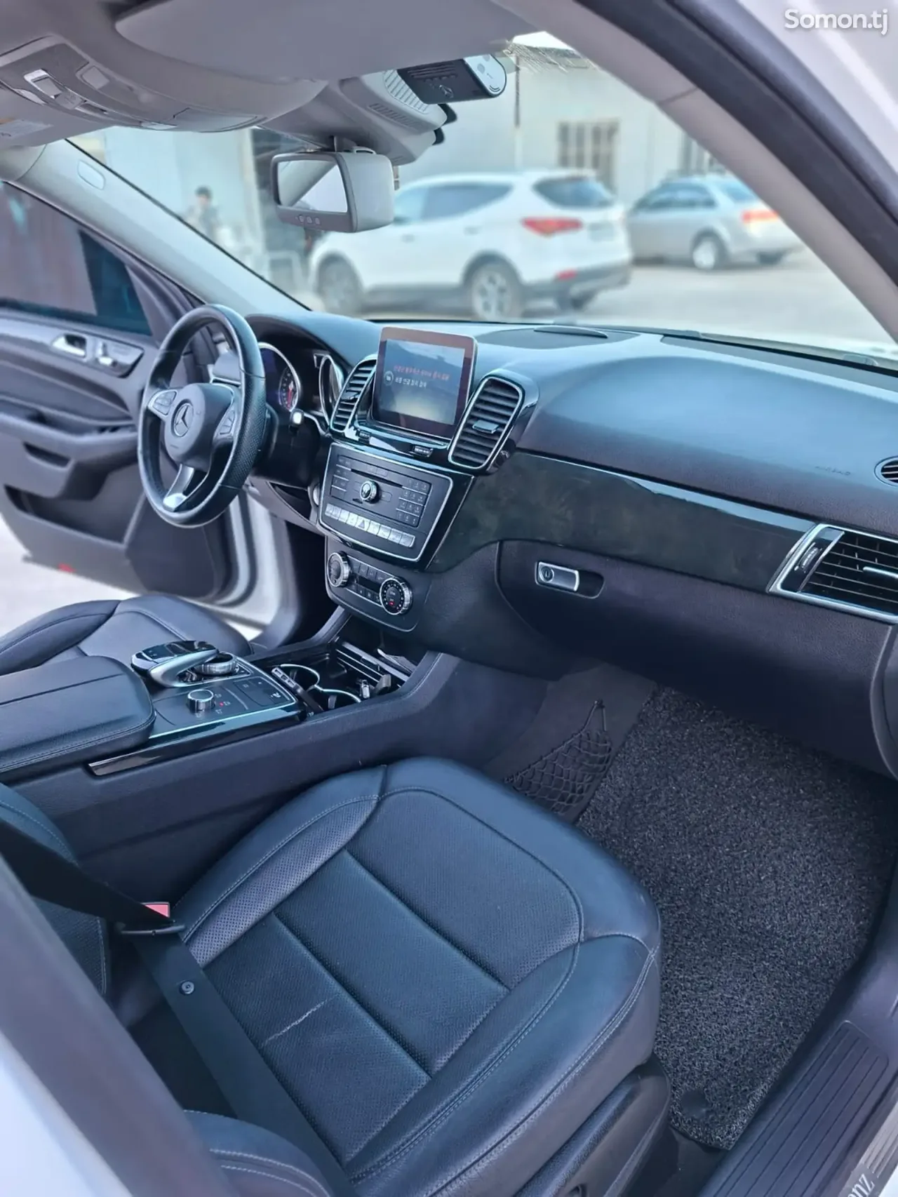 Mercedes-Benz GLE class 2016 · 3.0 AT