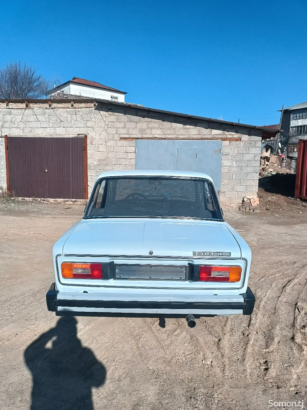 Lada (ВАЗ) 2106 2001 · 1.6 MT