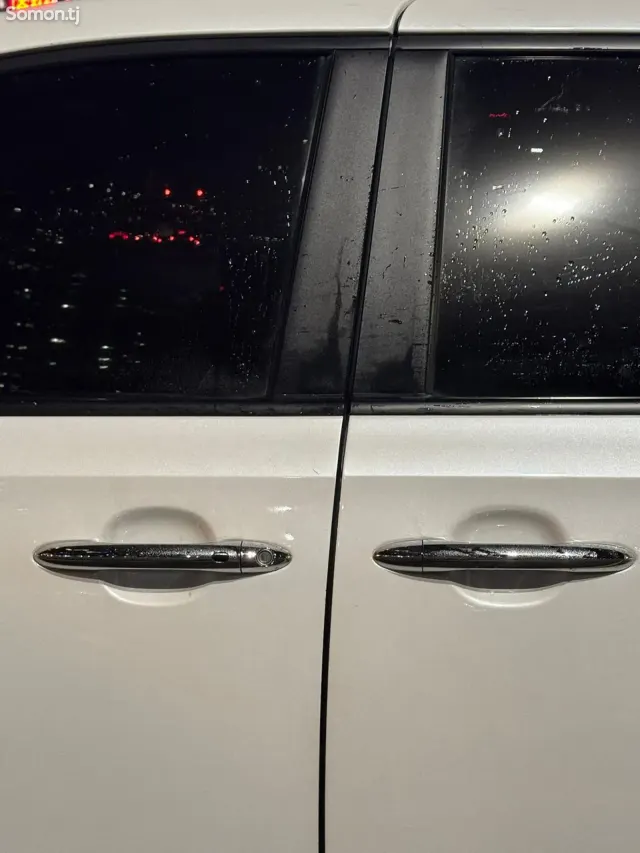 Kia Carnival 2019 · 2.2 AT