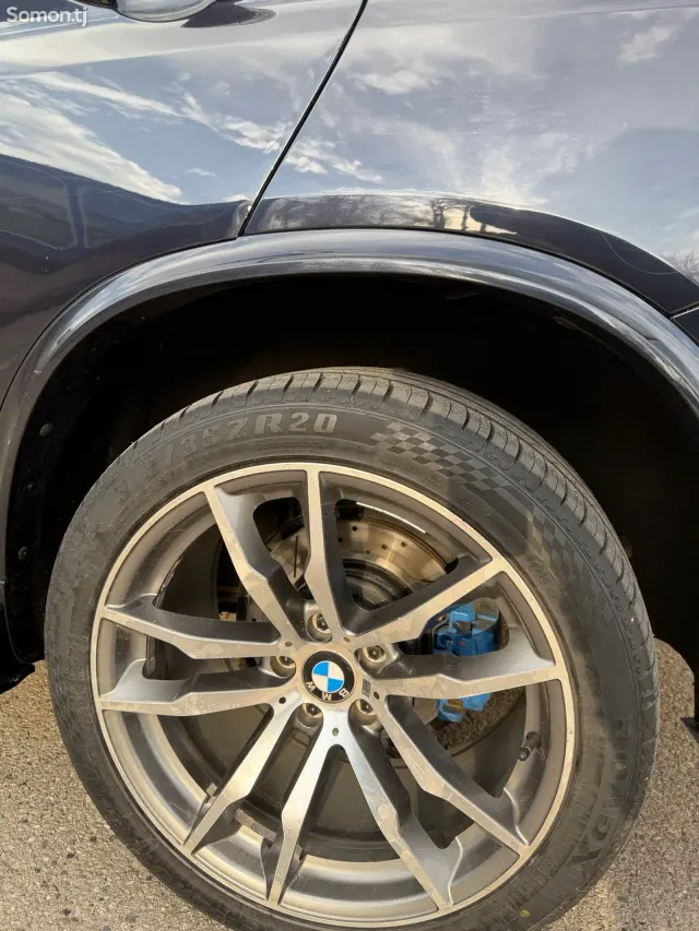 BMW X5 2015 · 3.5 AT