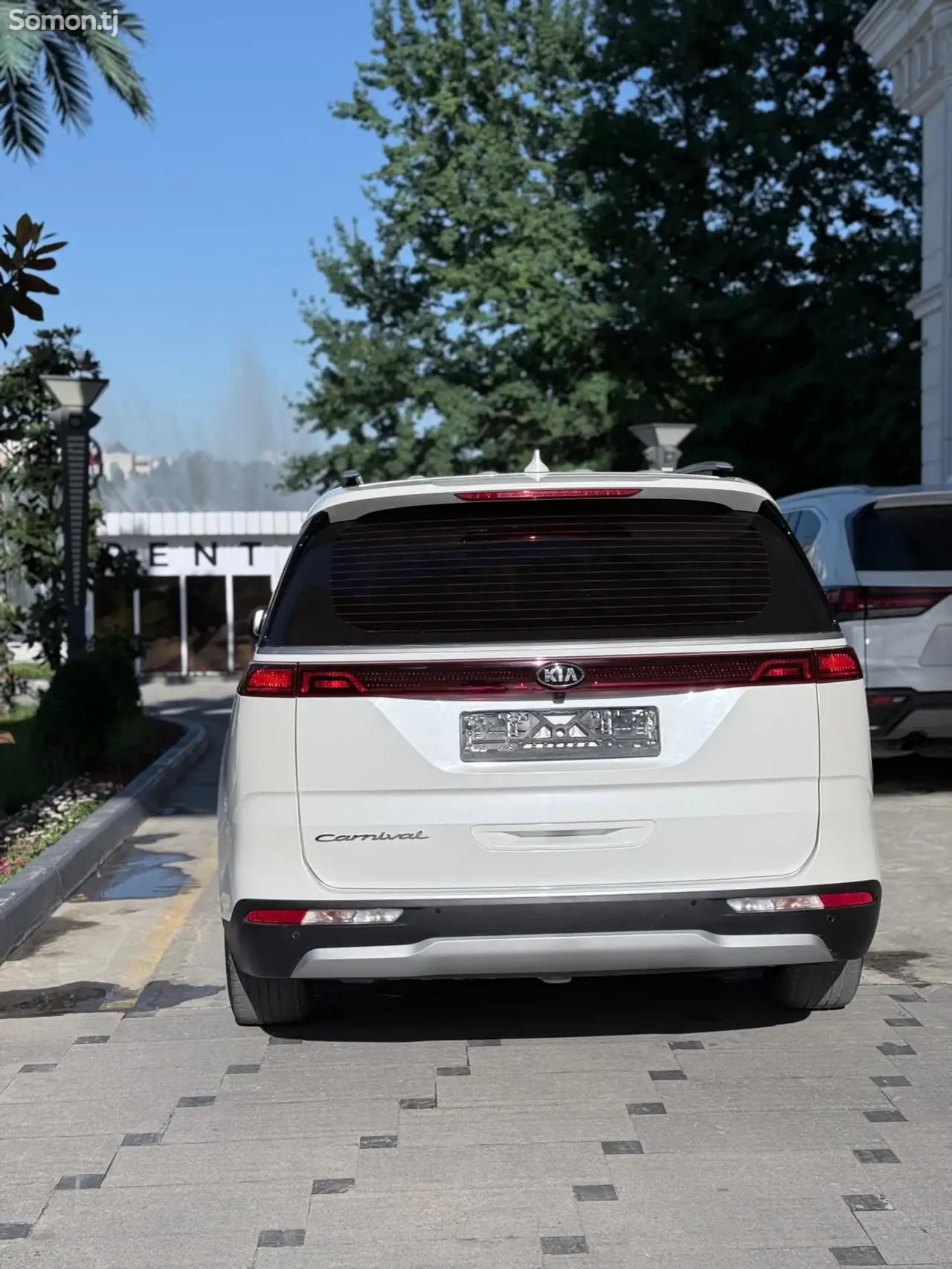 Kia Carnival 2021 · 2.2 AT