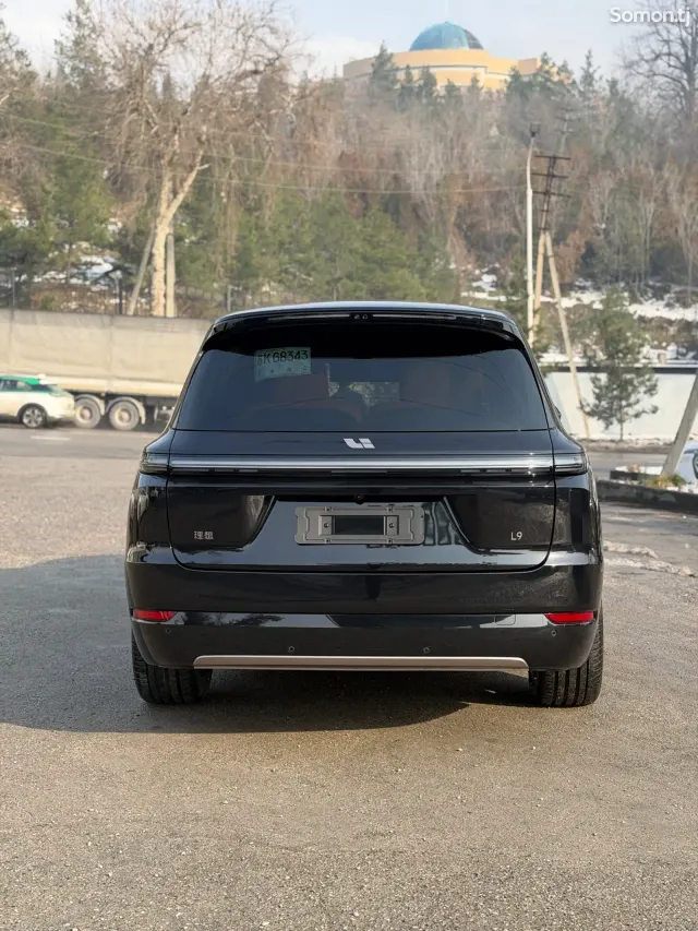 Li Auto (Lixiang) L9 2025 · 1.5 AT