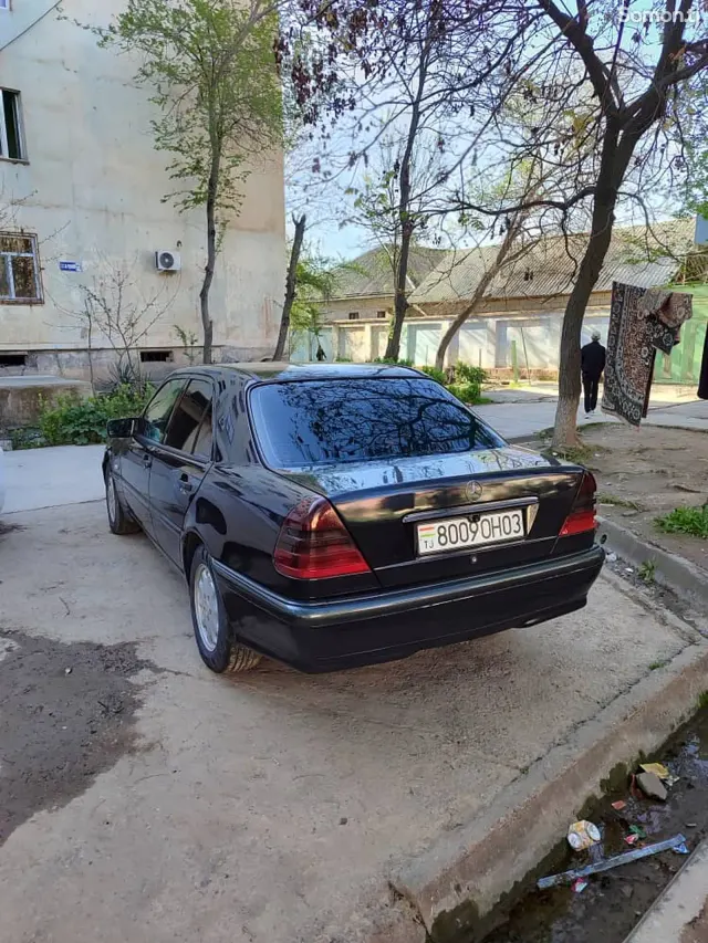 Mercedes-Benz C class 1998 · 2.0 MT