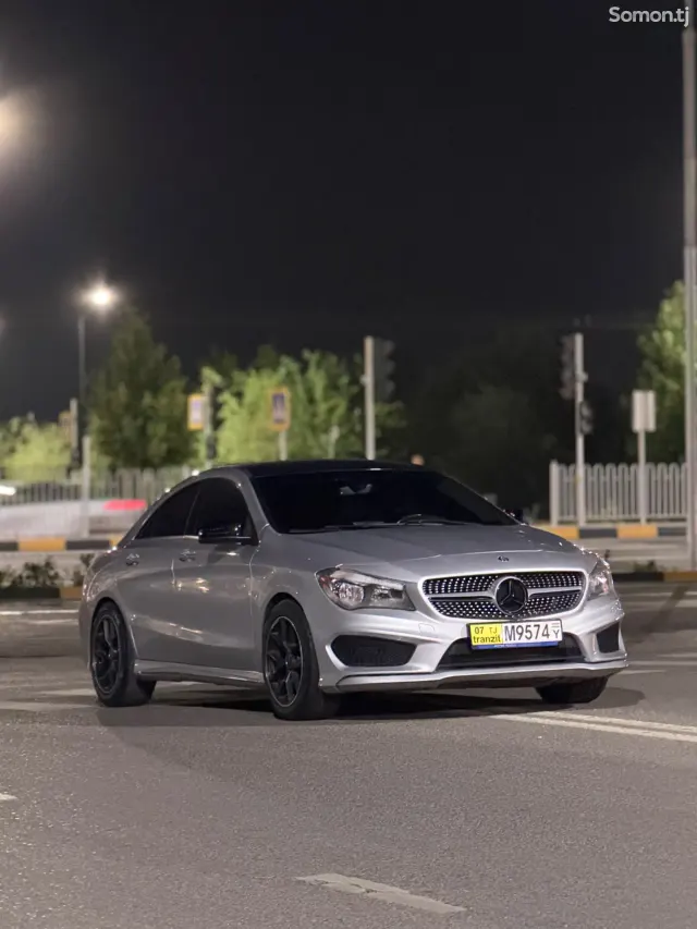Mercedes-Benz CLA-Class 2015 · 2.0 AT