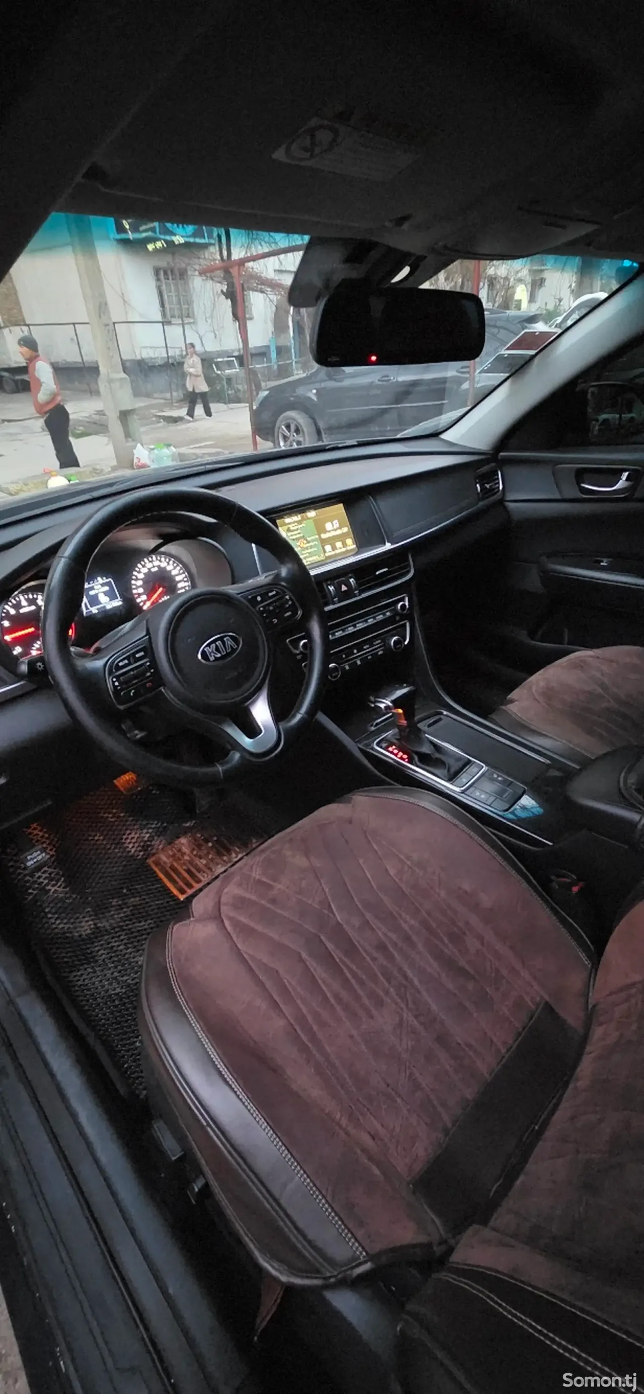 Kia K5 2016 · 2.0 AT