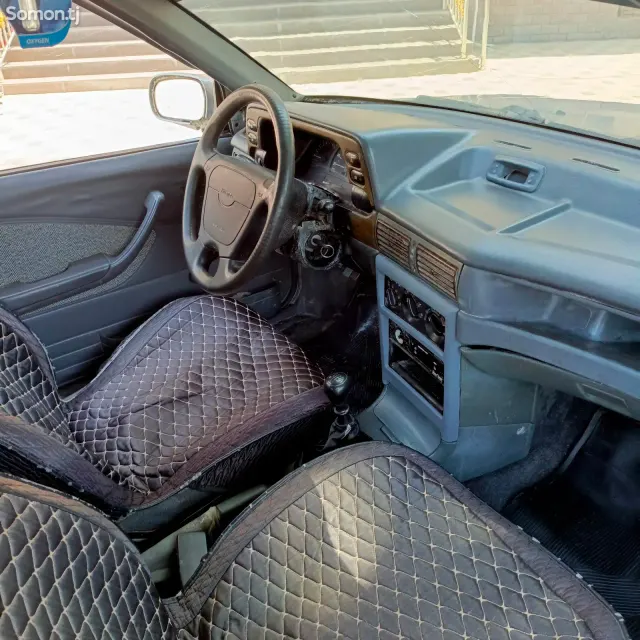 Daewoo Nexia 1996 · 1.6 MT