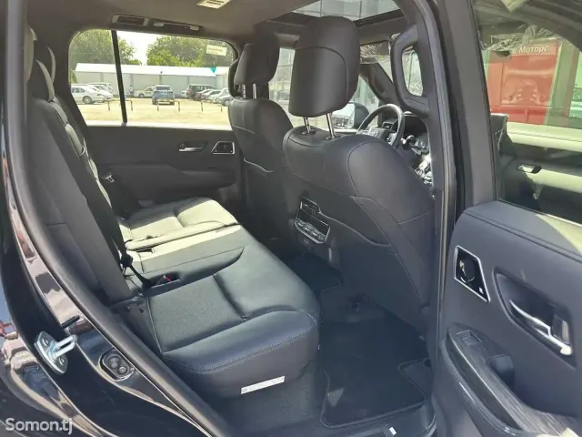 Toyota Land Cruiser 2025 · 3.5 AT
